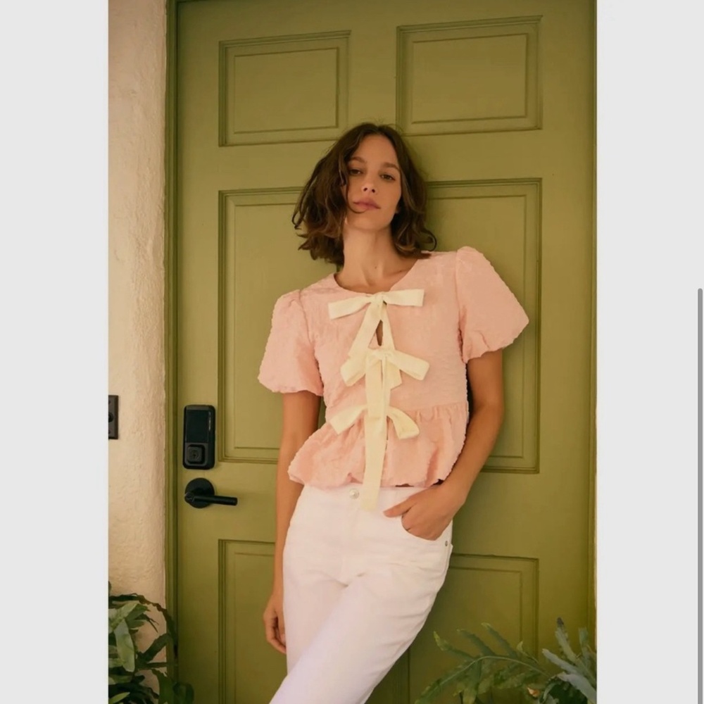 925. The Brittney BabyDoll Bow Top In Peach - Picture 2 of 2